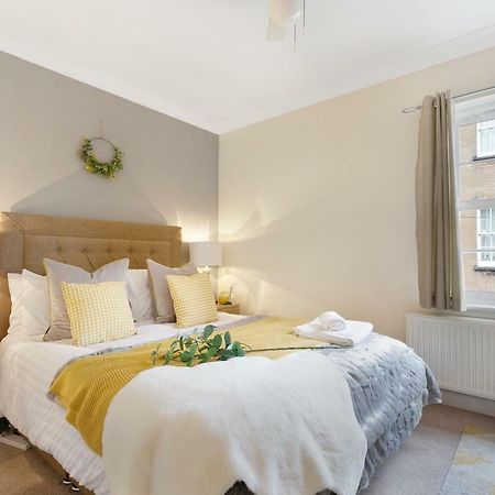 Stylish Cottage - Parking - Garden - Sleeps 6 Cambridge  Buitenkant foto