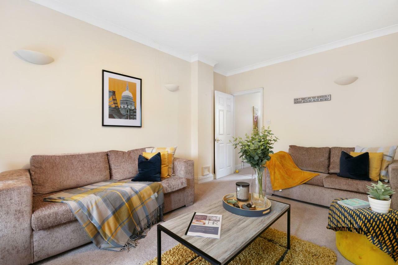 Stylish Cottage - Parking - Garden - Sleeps 6 Cambridge  Buitenkant foto